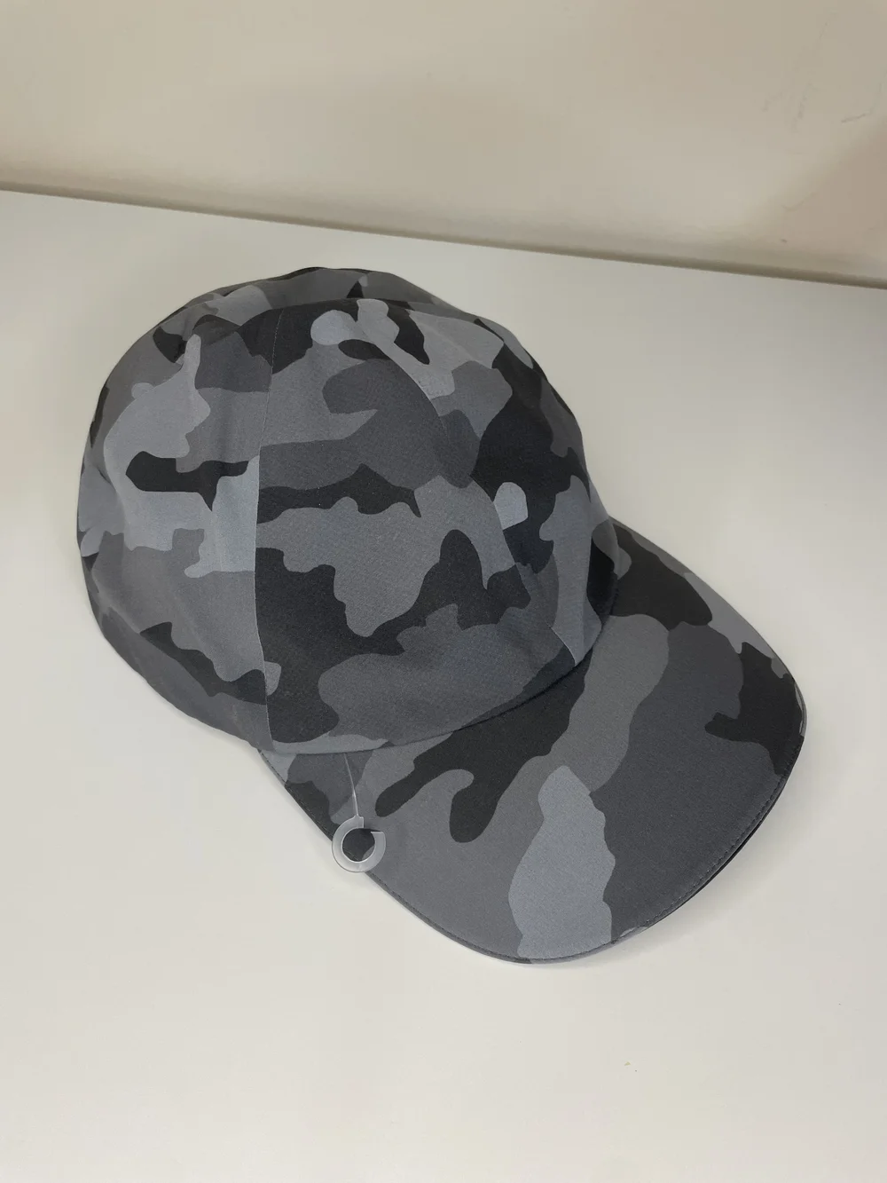 Lululemon Arhletica Light Gray Performance Hat Size S